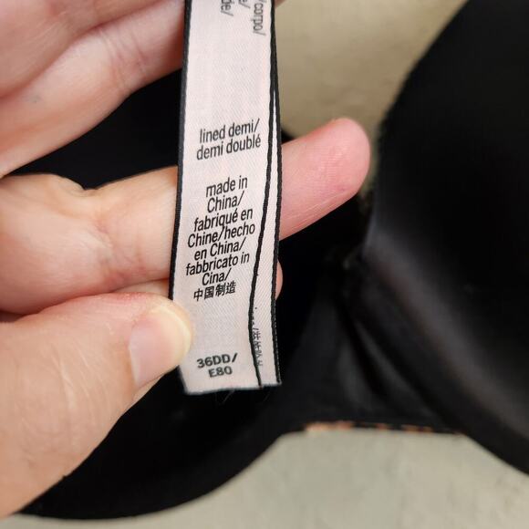 Victoria's Secret Size 36DD Black Lined Demi Bra - Picture 8 of 10